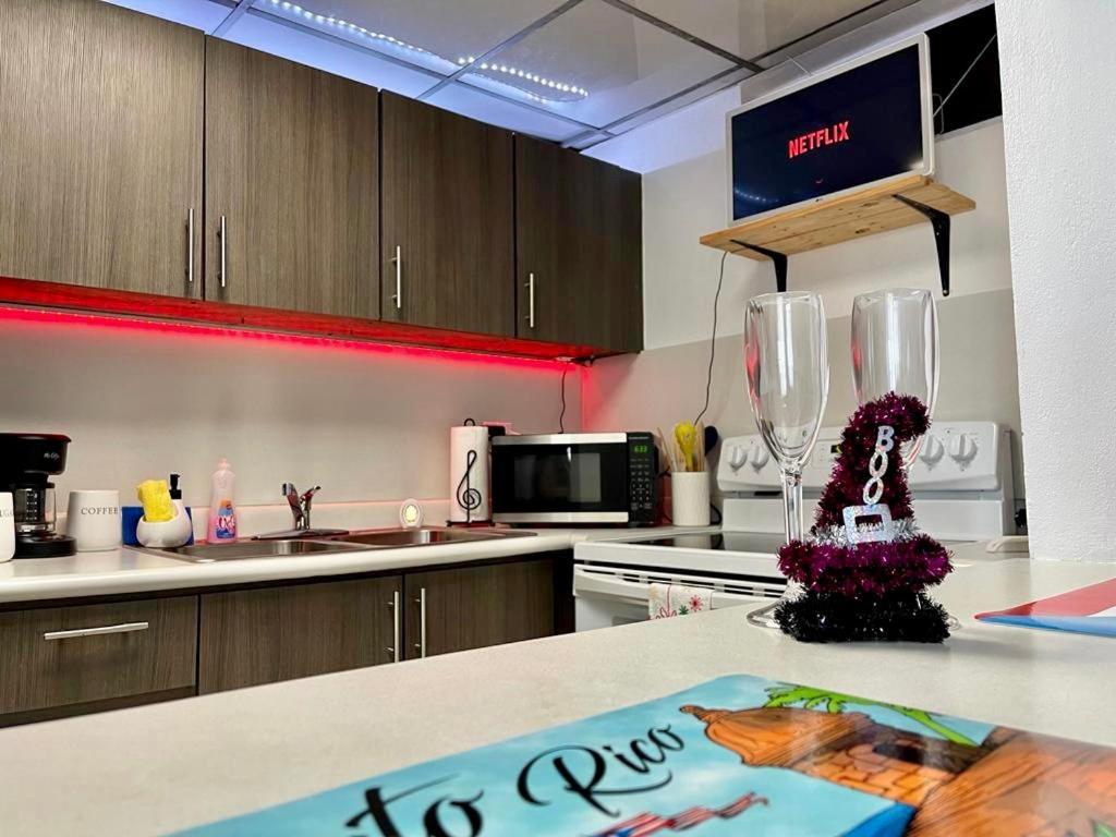 Condado Beachfront Tantra Apartment サンジョアン エクステリア 写真