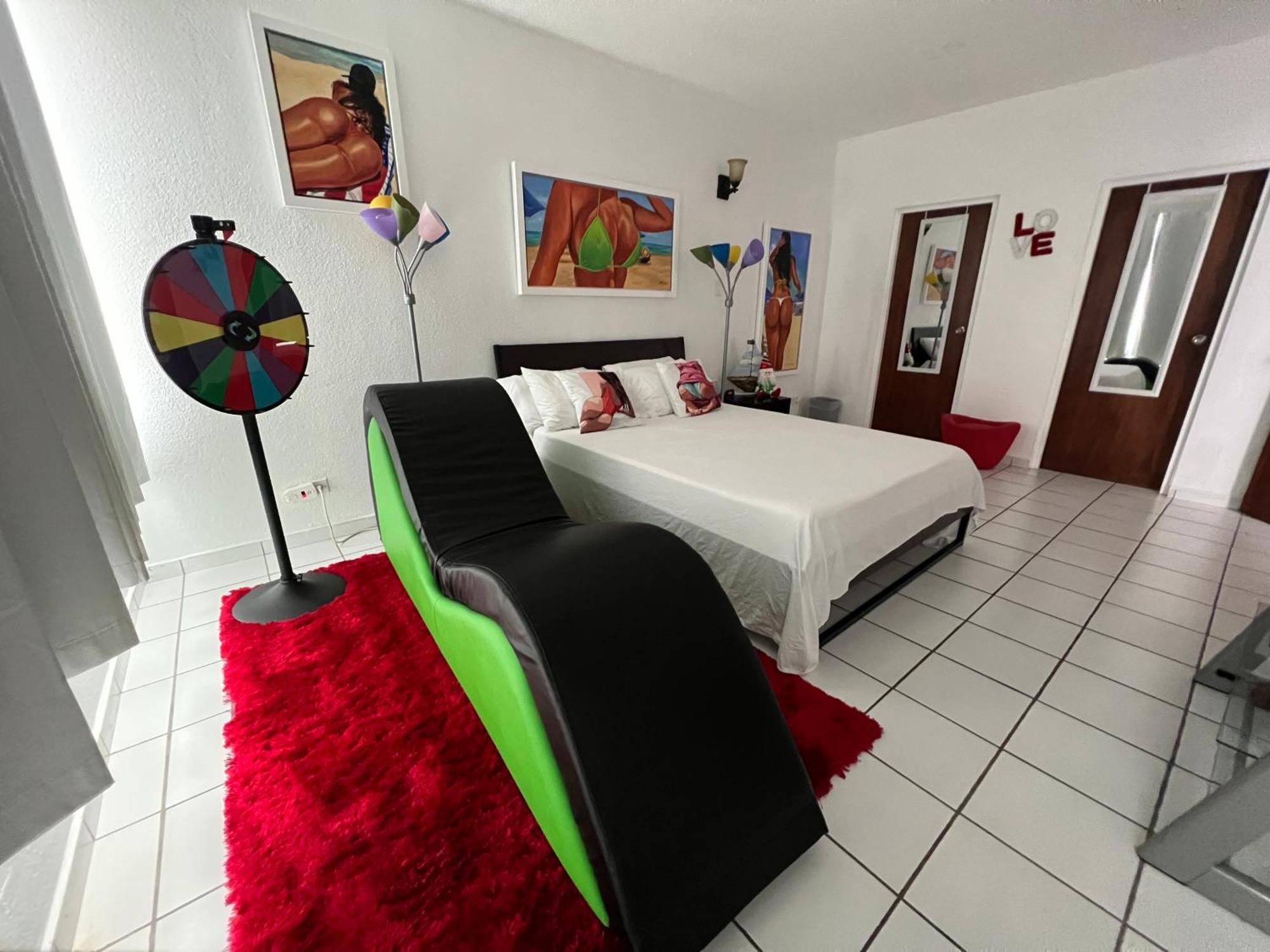 Condado Beachfront Tantra Apartment サンジョアン エクステリア 写真