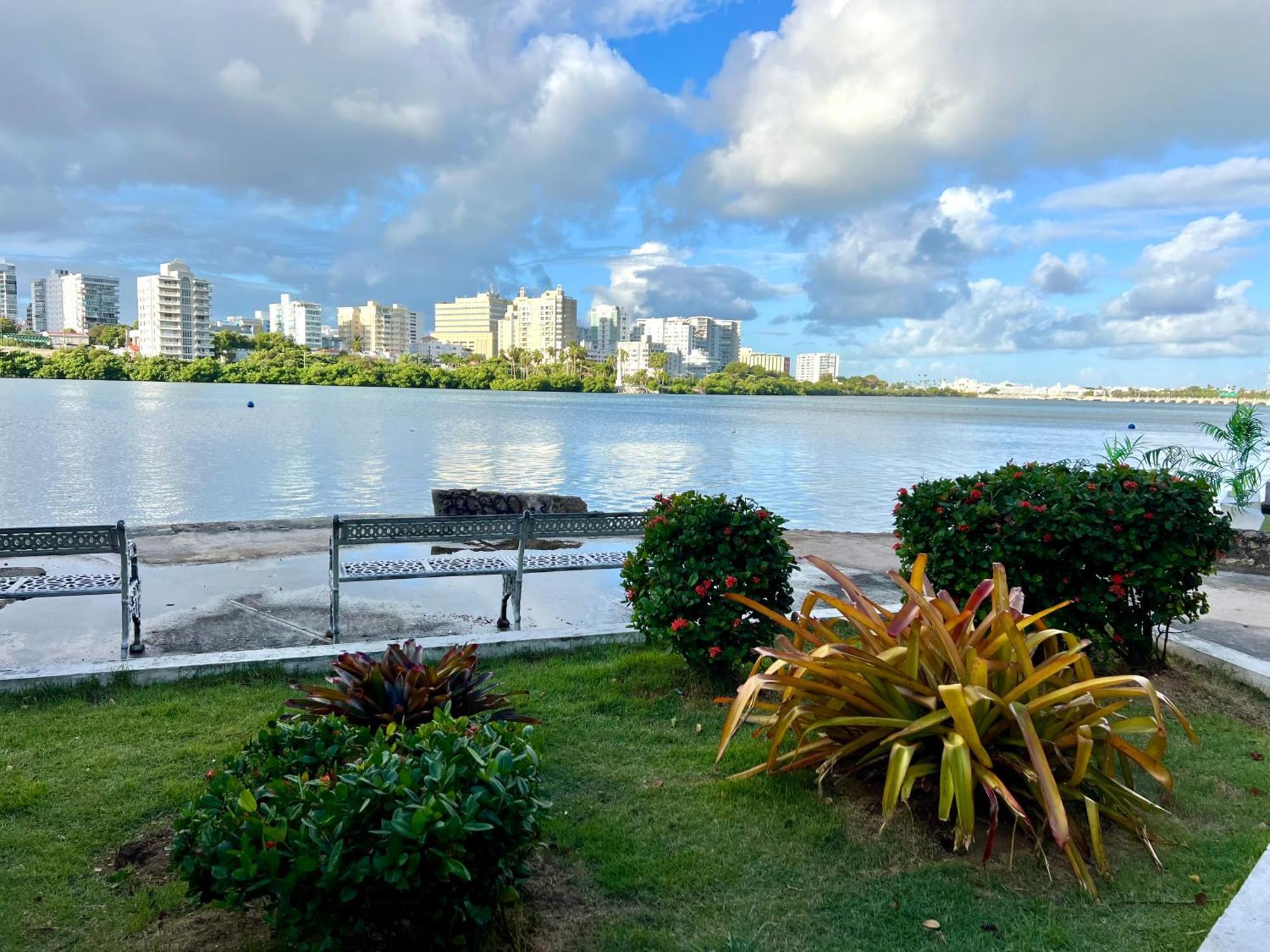 Condado Beachfront Tantra Apartment サンジョアン エクステリア 写真